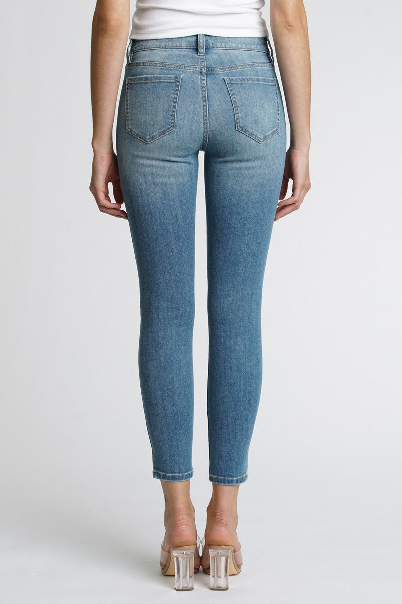 Reality Check - Mid-Rise Skinny Ankle Jean