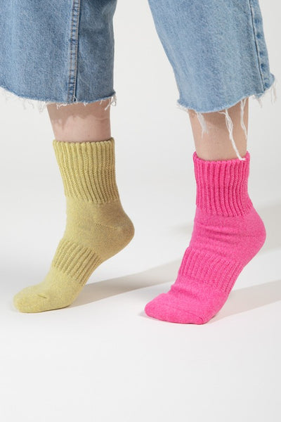 Toetally Relaxed Solid Quarter Socks