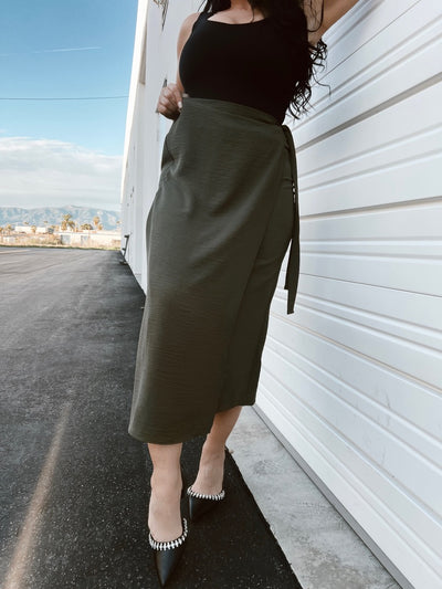Good Impressions - High Waisted Solid Knit Skirt