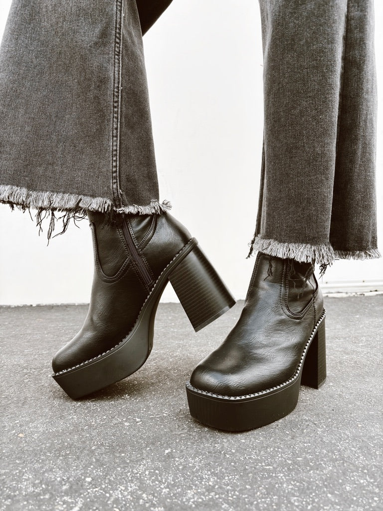 Boots On The Ground - Platform Ankle Boots